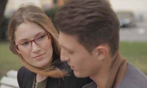 Легкий флирт скомпроментировал на секс милую интеллигентную девушку.. | Видео из нашей коллекции