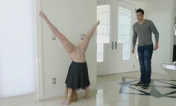 Парень сразу понял что эта фигура была приготовлена для него. | Видео из нашей коллекции