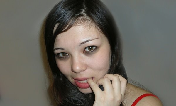 Красивая казашка сосет и кушает сперму парня. | Видео из нашей коллекции