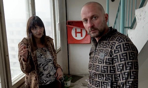 Цыганки мама и дочь мало не подрались за клиента, бабушка по гадала, батя мало не дал пизды. | Видео из нашей коллекции