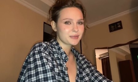 Никита как всегда нажрался и его смачную женушку тыкает его брат. | Видео из нашей коллекции